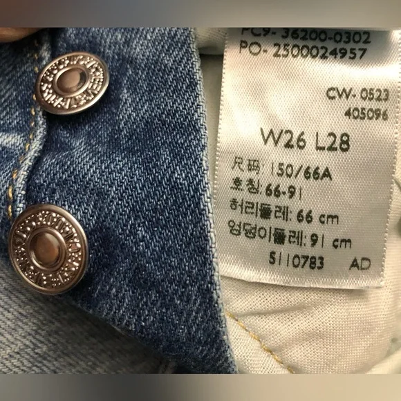 Levi's Women's Blue Straight Leg Jeans - Picture 7 of 11